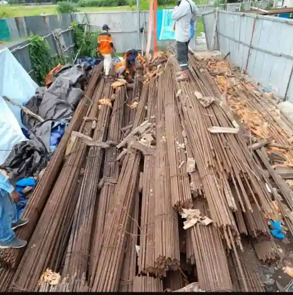 Besi Tua dan Rombeng